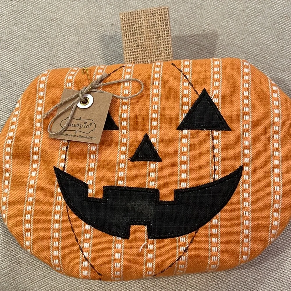 Pumpkin Halloween Oven Mitt and Towel Set/NWT